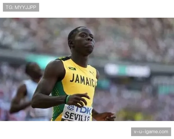 新一代足球新星闪耀赛场，年轻才俊表现惊艳引全球瞩目